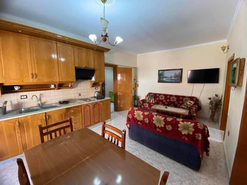 Koli Apartaments Sarande Luaran gambar